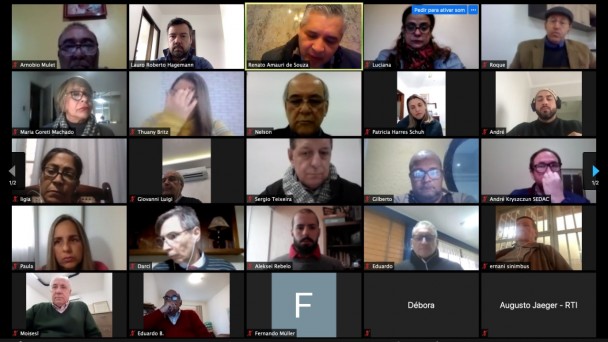 imagem mostra uma tela com os membros do Conselho de Tráfego do Daer participando de sessão virtual