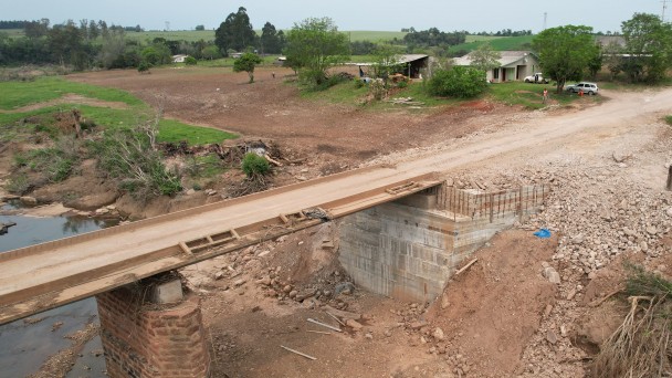 A foto mostra a ponte na ERS-531, em Tunas, reconstruída.